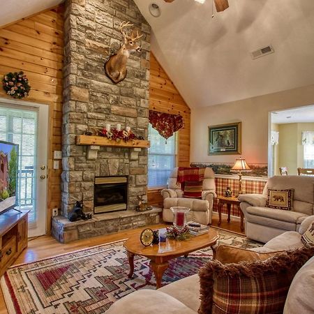 Bluebird'S Song By Honeybearcabins Sevierville Exterior photo