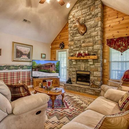Bluebird'S Song By Honeybearcabins Sevierville Exterior photo