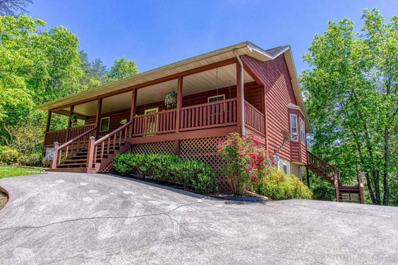 Bluebird'S Song By Honeybearcabins Sevierville Exterior photo