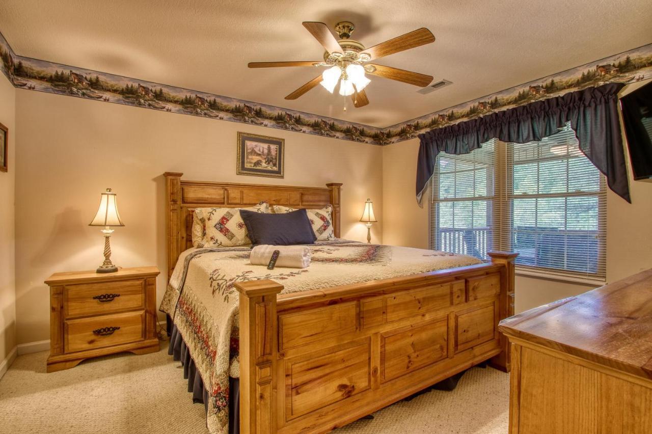 Bluebird'S Song By Honeybearcabins Sevierville Exterior photo