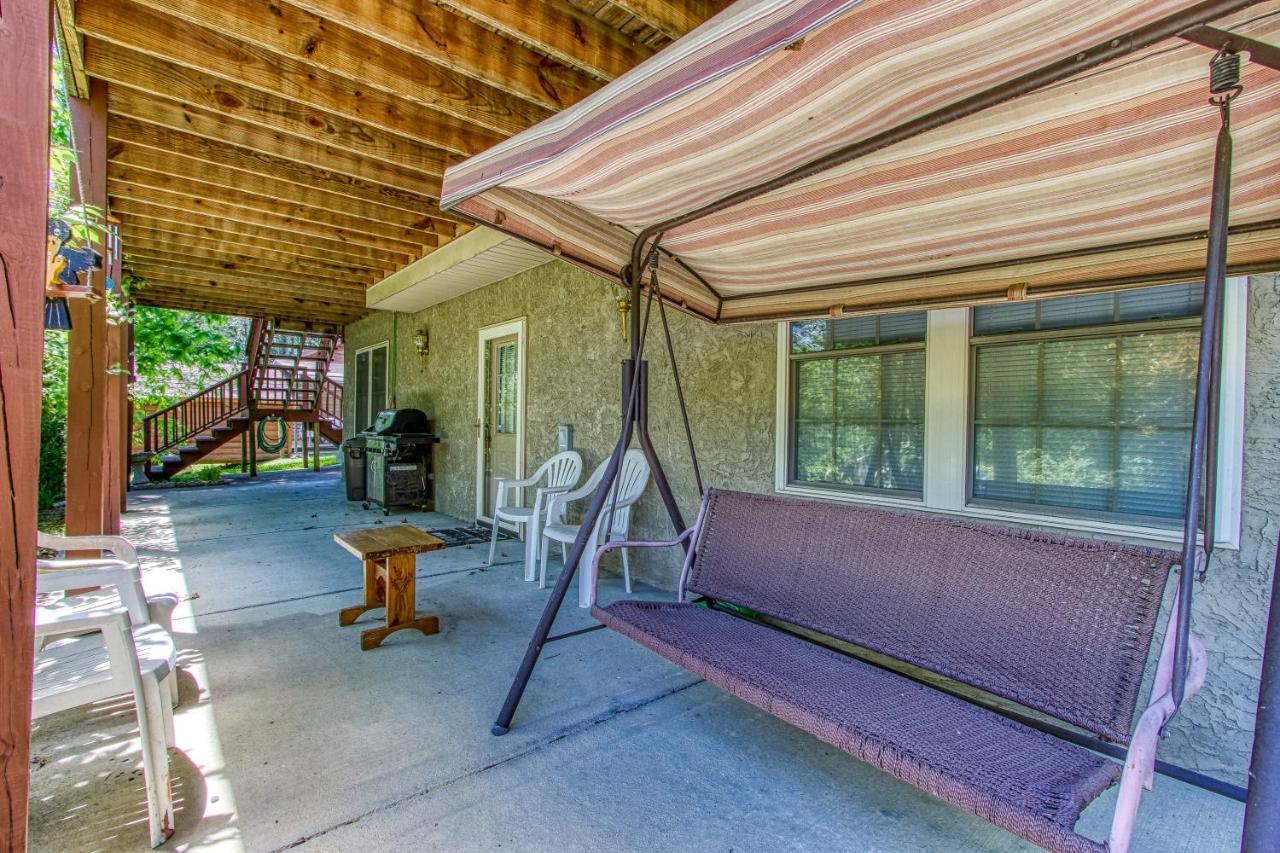 Bluebird'S Song By Honeybearcabins Sevierville Exterior photo